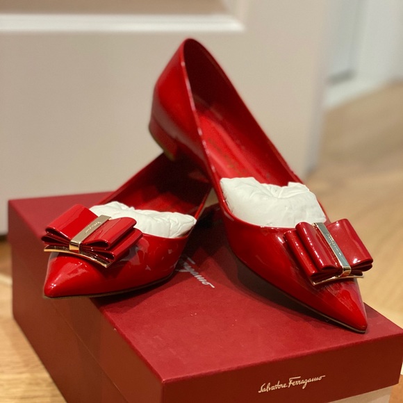 Salvatore Ferragamo Shoes - Salvatore Ferragamo lipstick Patent leather flats